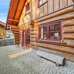 Naturstammhaus * Waltershausen