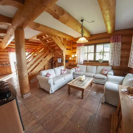 Naturstammhaus Ferienhaus